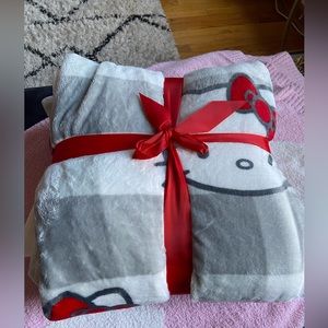 Hello Kitty NWT Full/Queen Blanket